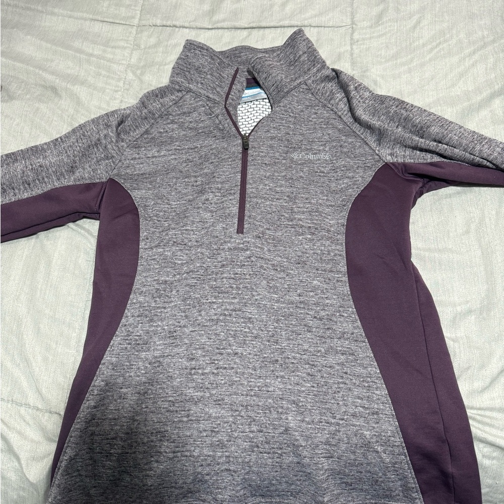 Columbia Heather Gray and Deep Purple Pullover